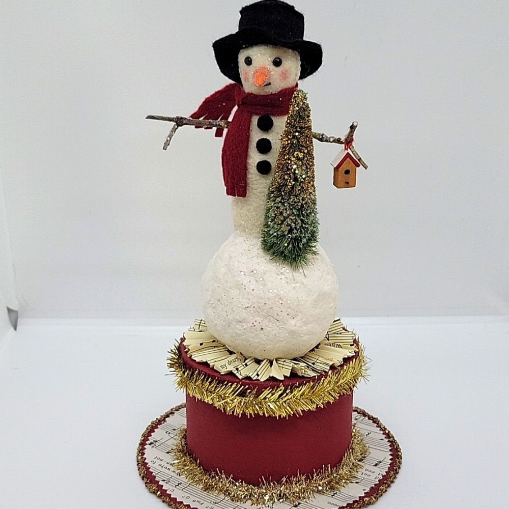 Paper mesh a snowman